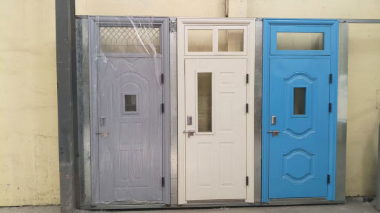 康县学校教室门