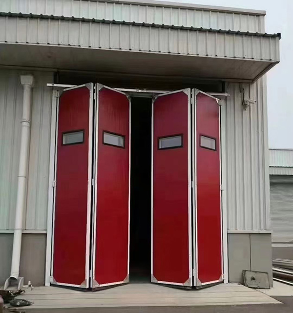 康县工业折叠门在大型装配车间出入口的应用实例