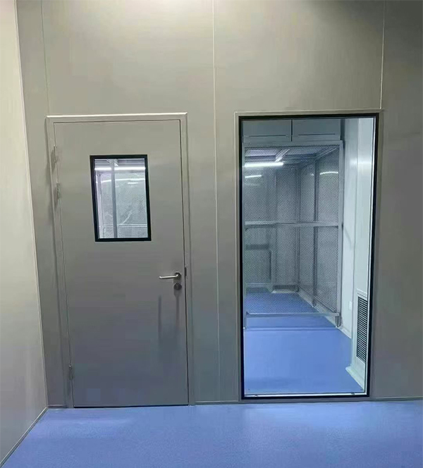 学校教学楼完成康县防火门标准化安装 学校教学楼完成康县防火门标准化安装