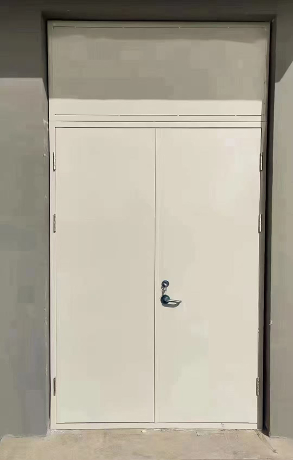 展览馆项目完成大跨度康县防火门安装